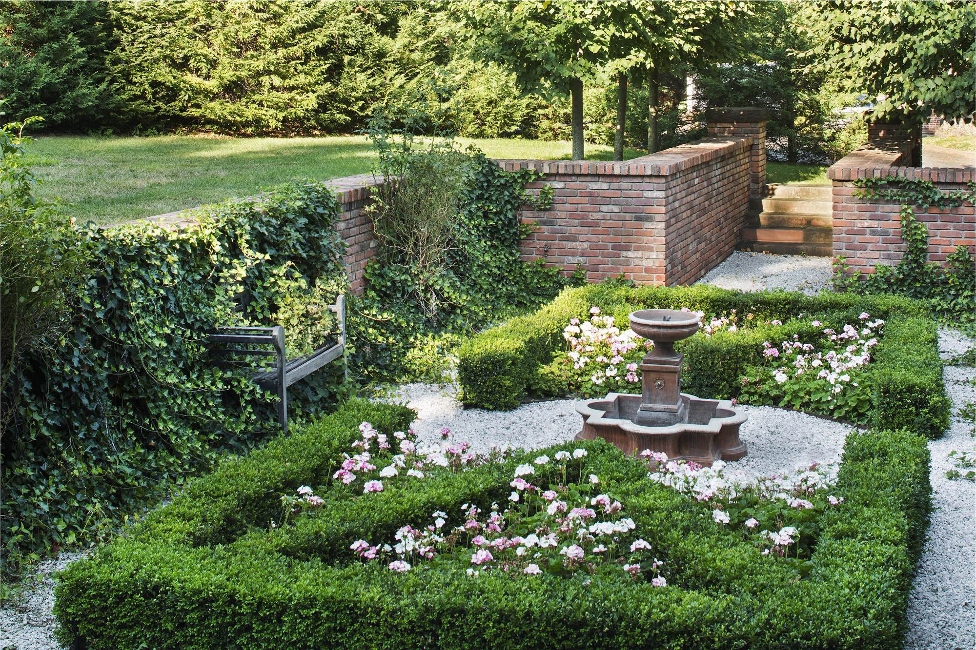 Backyard Landscaping in Dutch Colonial Style House