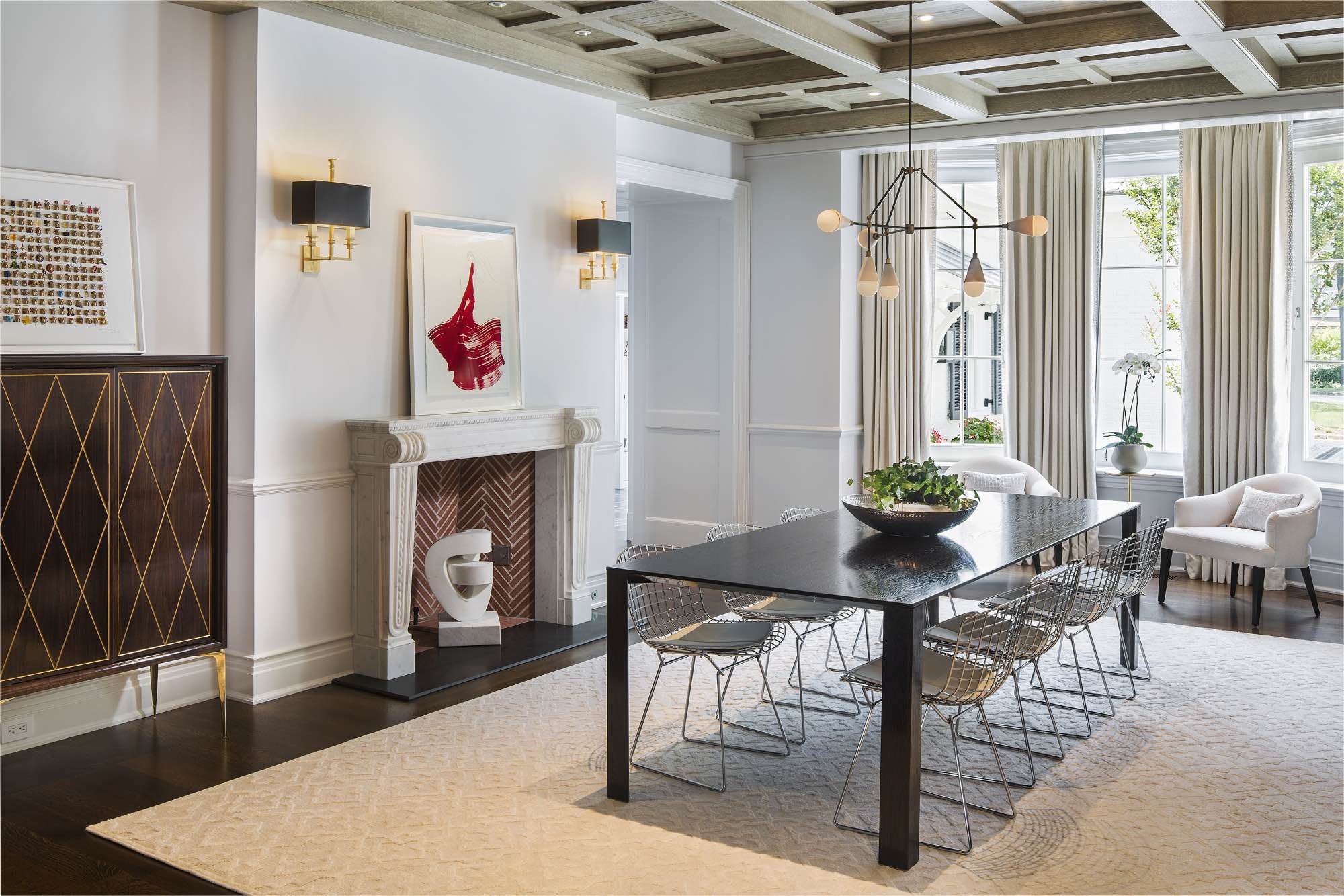 Modern Colonial Home Interior - Table and Chairs
